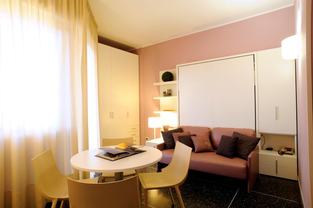 Residence Oliveto Ceriale Rum bild